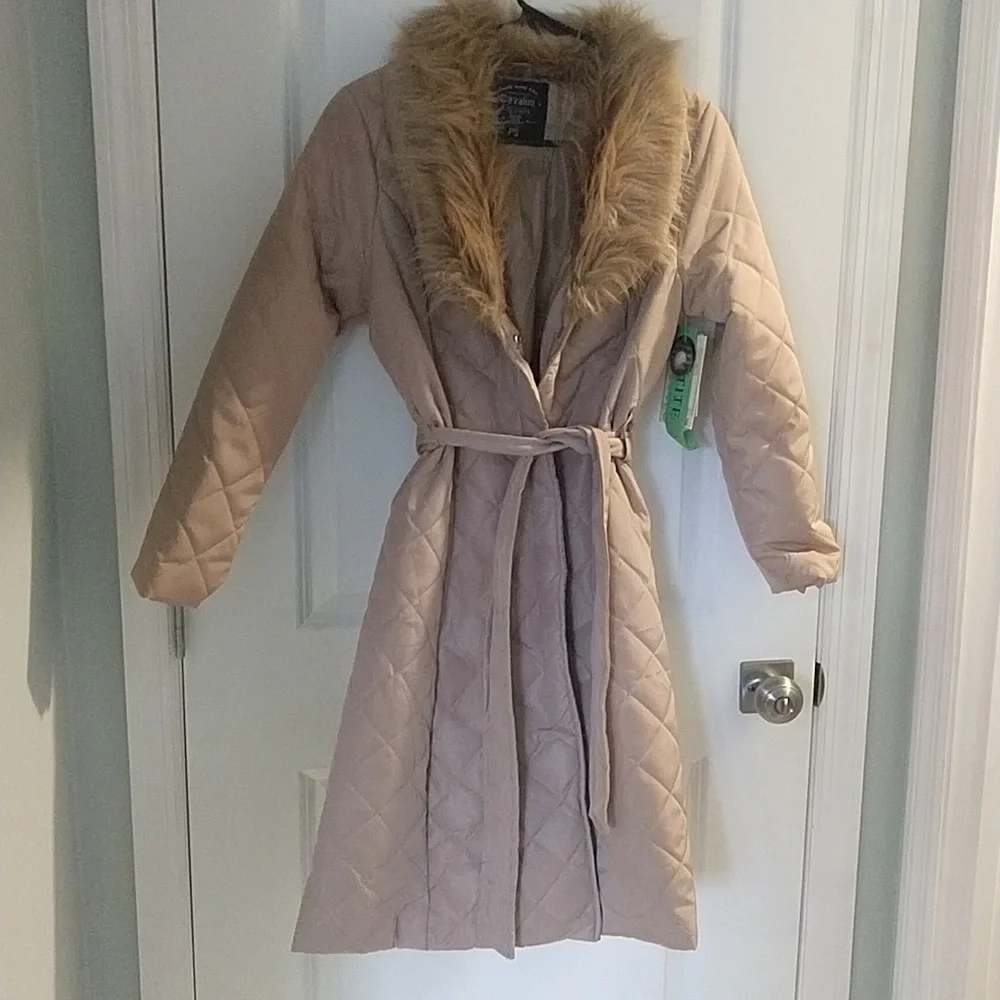 Jacket - Picture 10 of 10